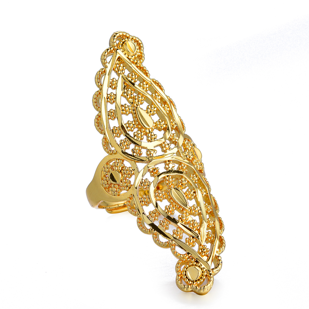    Luxuriöser indischer Ring  – Ethnic Fashion In Dubai Bewertung und Preis